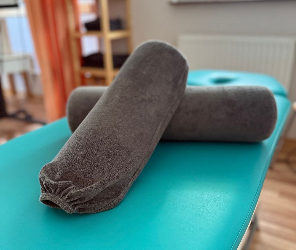 Physiotherapie Siewert Liege mit Kissen Neuenhagen
